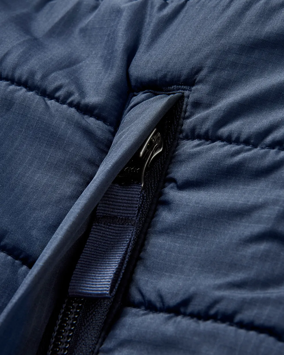 Born Explorer Recycled Polar-Lined Sherpa Vest