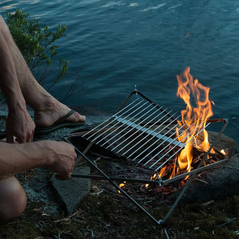 Wolf and Grizzly Grill (without Fire Set)